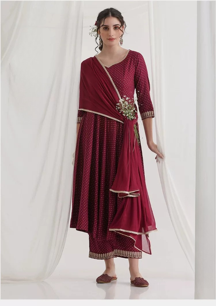 Summer Clothing Pakistan - Damen Maroon Ethnisches Kurta-Set mit Polka-Dot-Print