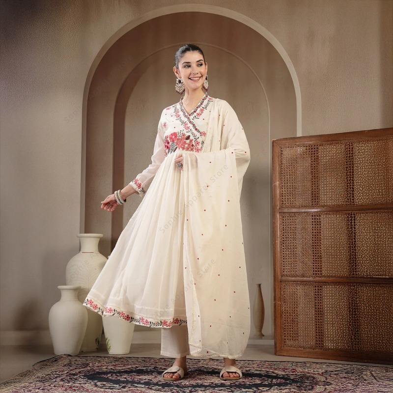 Summer Clothing Pakistan - Weißes Baumwoll-Anarkali-Kurti-Set mit Hose und Dupatta,